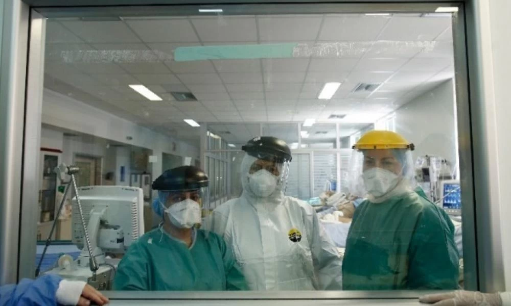 Κορονοϊός: Νόσησε 4 φορές 45χρονος-Ο ιός μεταλλάχθηκε και τελικά τον σκότωσε